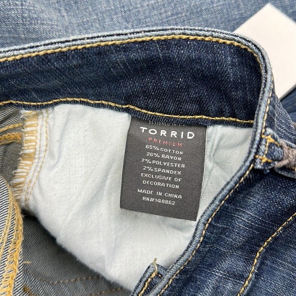 Don’t miss OUT 👀! NWT - fresh pair of skinny 👖 anyone? These are premium ultra - Picture 16 of 16